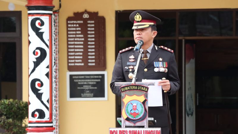 Kapolres Simalungun Jadi Inspektur Upacara Hari Pahlawan, Ingatkan Personel Untuk Lebih Menghargai Jasa Pahlawan