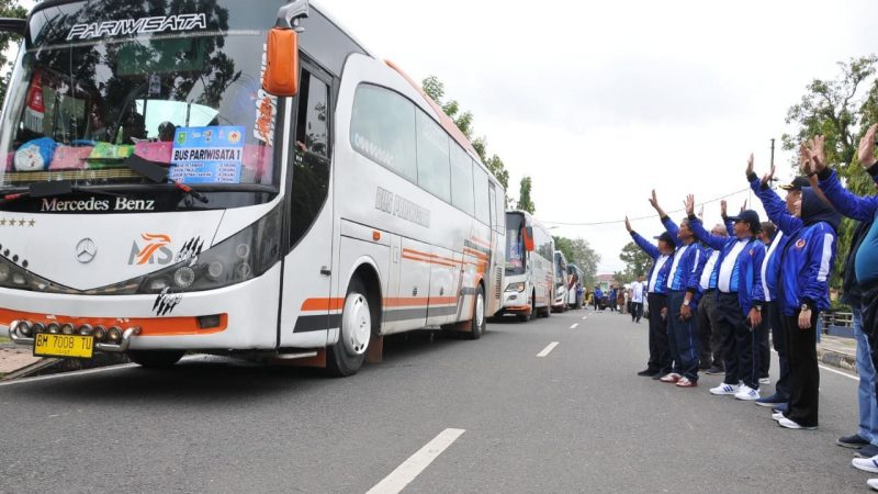 Bupati Inhu Lepas Kontingen Berlaga Di Ajang Porprov X Riau 2022