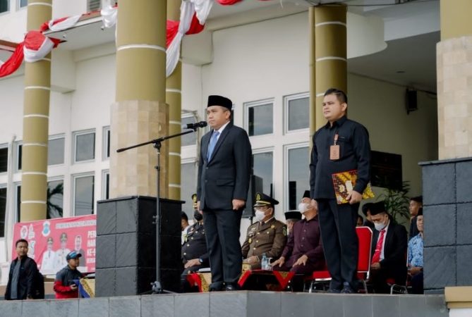 Wali Kota Pangkalpinang Maulan Aklil Menghadiri Rapat Paripurna