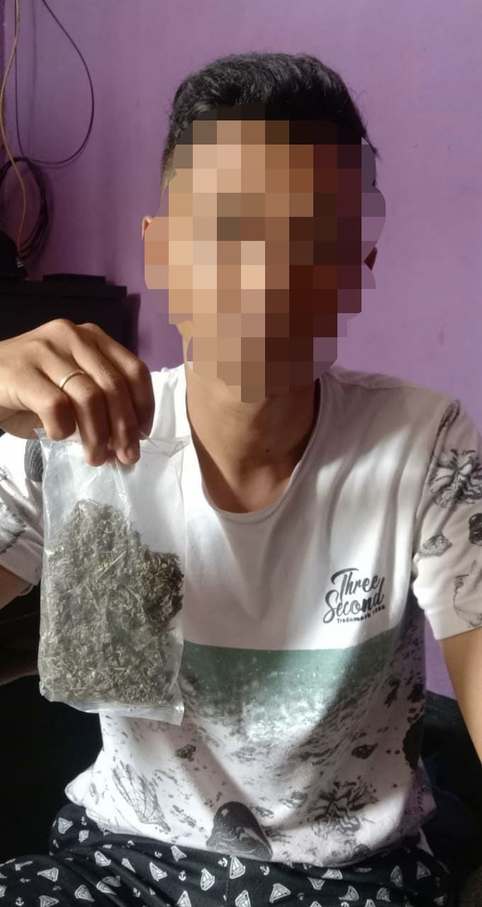 Kasat Resnarkoba Ipda Rasbaya P. Purba, S.H : 2 Orang Pengedar Ganja 33,50 gram Diringkus Sat Resnarkoba Polres Sorong Selatan