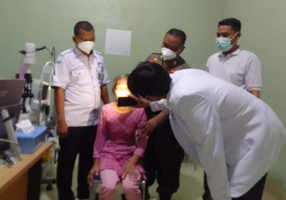 Digagas Kapolres Inhu,  Godis Warga Talang Mamak Akhirnya di Operasi