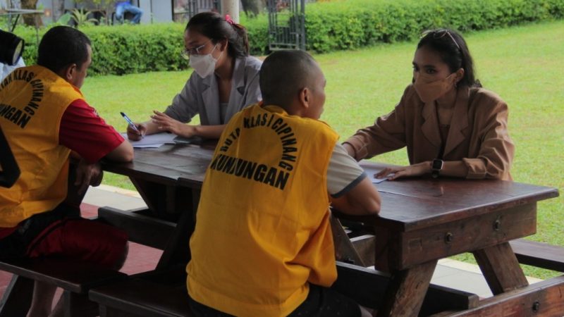 Berikan Hak-Hak Perlindungan Hukum Secara Gratis, Rutan Cipinang Bersama LBH Mawar Saron Gelar Penyuluhan Hukum Untuk Warga Binaan