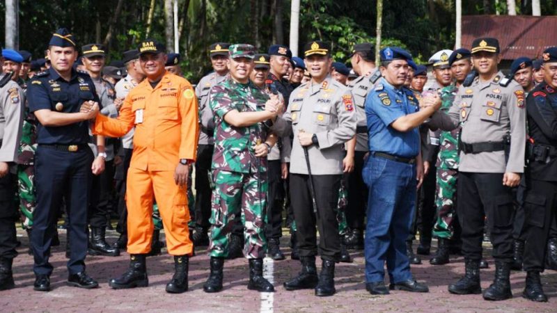 TNI AL Lanal TBA Jalin Sinergitas Apel Gabungan bersama Unsur Maritim