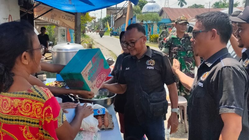 Peduli Korban Banjir, PWI Sergai Salurkan Bantuan di Kecamatan Tanjung Beringin dan Sei Rampah