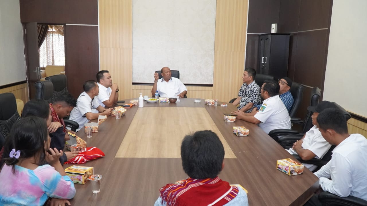Masyarakat Desa Parit Bindu Undang Afandin di Mburo Ate Tedeh