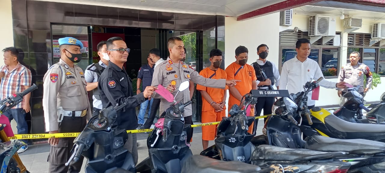 Satreskrim Polres Inhu Ungkap Kasus Curanmor, Modus Pelaku Minta Korban Bekerja Memanen Sawit Bukan Kebunnya