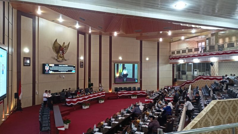 DPRD Medan Paripurnakan Jawaban Pengusul Atas Pandangan Fraksi-Fraksi DPRD Kota Medan Terhadap Ranperda Usulan Inisiatif