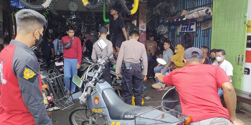 Anggota Sat Samapta Polres Kukar Menyambangi Bengkel Araya Motor