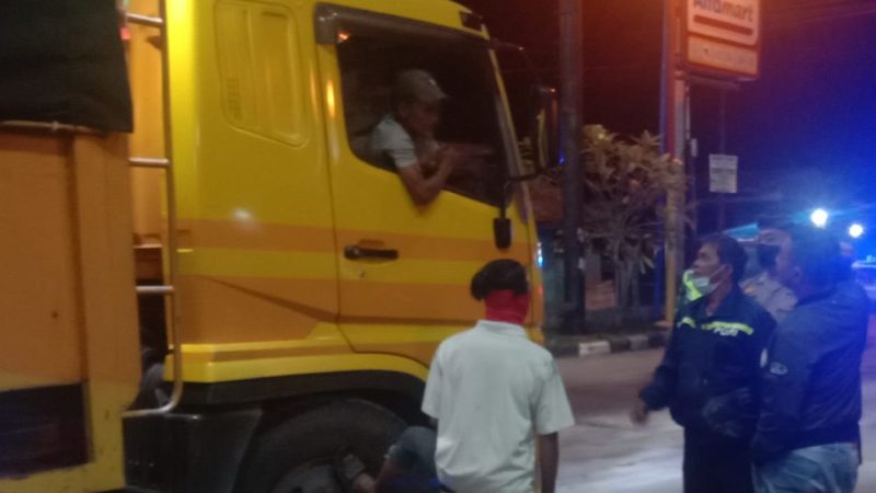 Antisipasi Premanisme Dan Pungli terhadap Supir Truck Di Jalinsum Polsek Tj. Pura Laksanakan Patroli Rutin