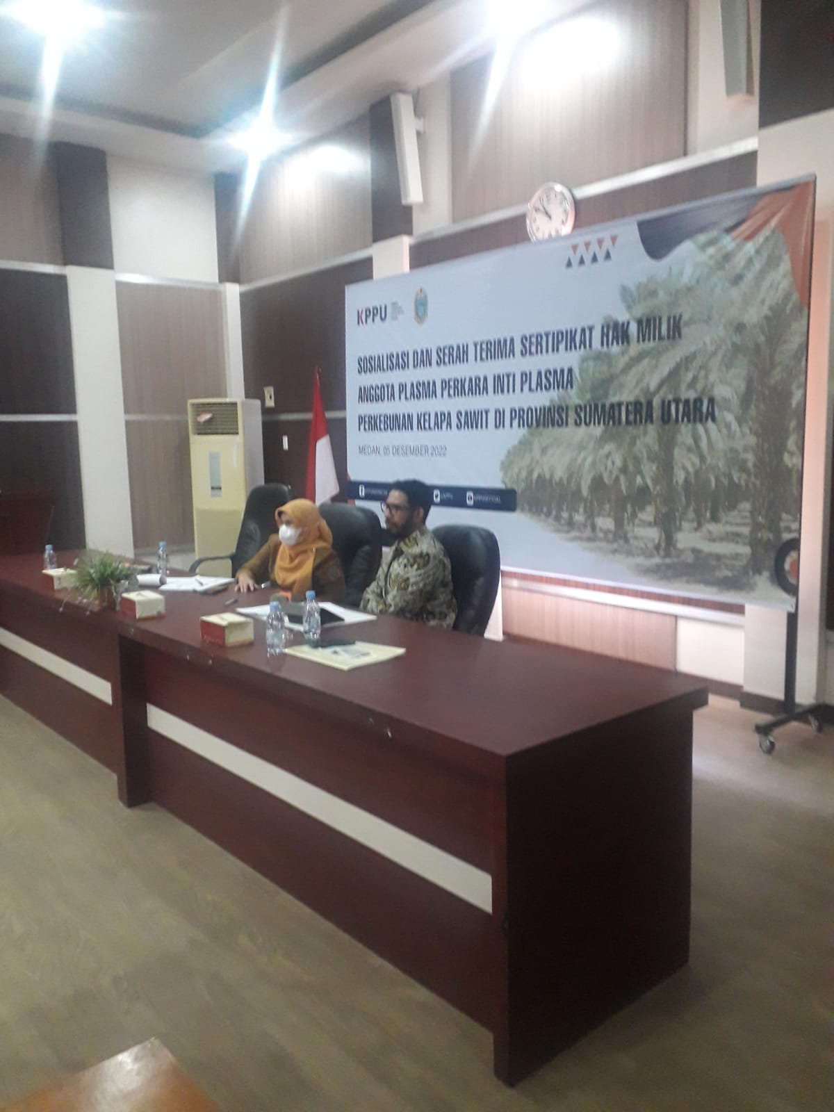 KPPU dan Dinas Perkebunan Sumut Fasilitasi Pemberian SHM Plasma Sawit Murni