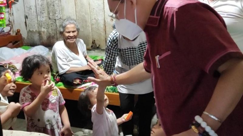 1 Tahun Jadi Bapak Asuh, Wong Chun Sen Tak Lupa Kunjungi Tiga Bayi Stunting dan Senang Lihat Banyak Perubahannya