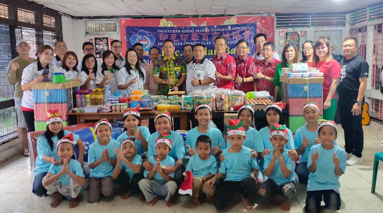 Wong Chun Sen Hadiri Kegiatan Baksos Natal PSMTI Medan Barat