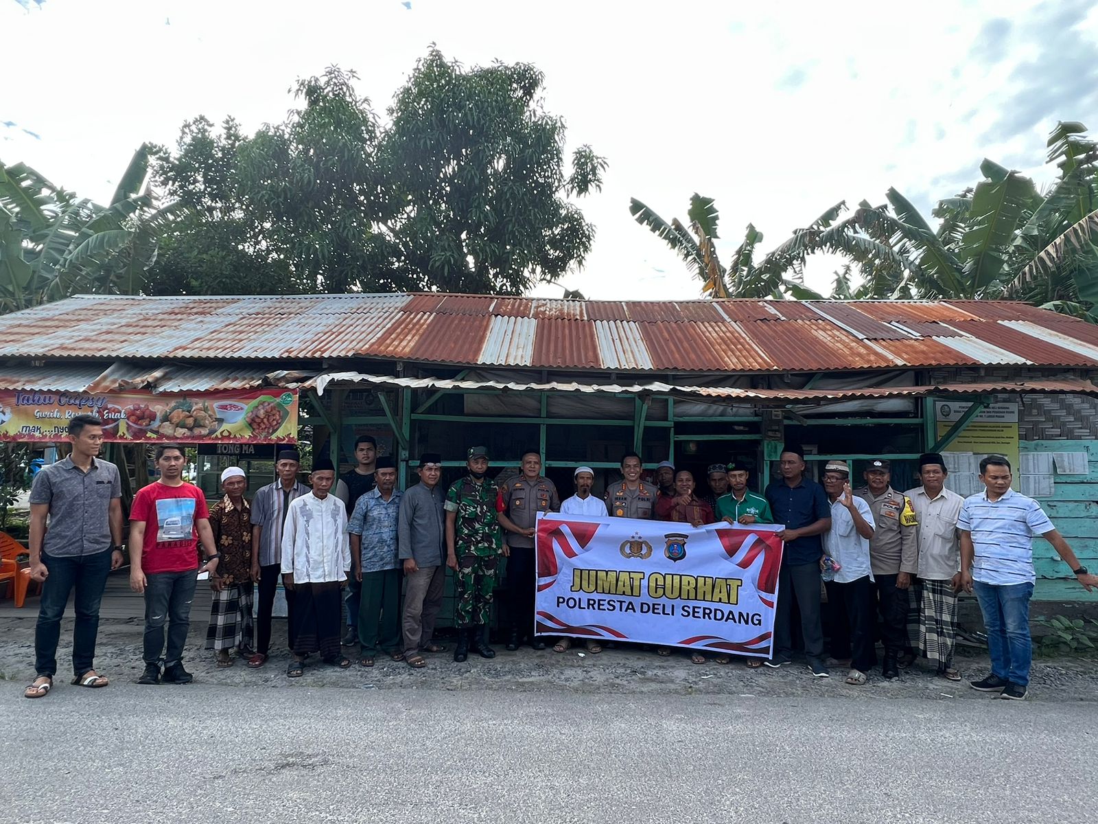 Polresta Deli Serdang Kembali Gelar Kegiatan Jumat Curhat Dengan Masyarakat