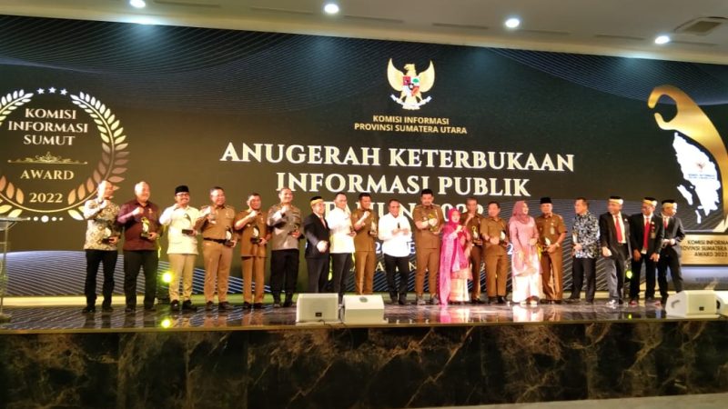 Langkat Terima Anugerah Award Keterbukaan Publik 2022