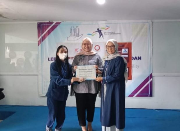 Senyum, Canda Hingga Tawa Warnai Kebersamaan Monica Haprinda Dan Anak-Anak Penyandang Disabilitas