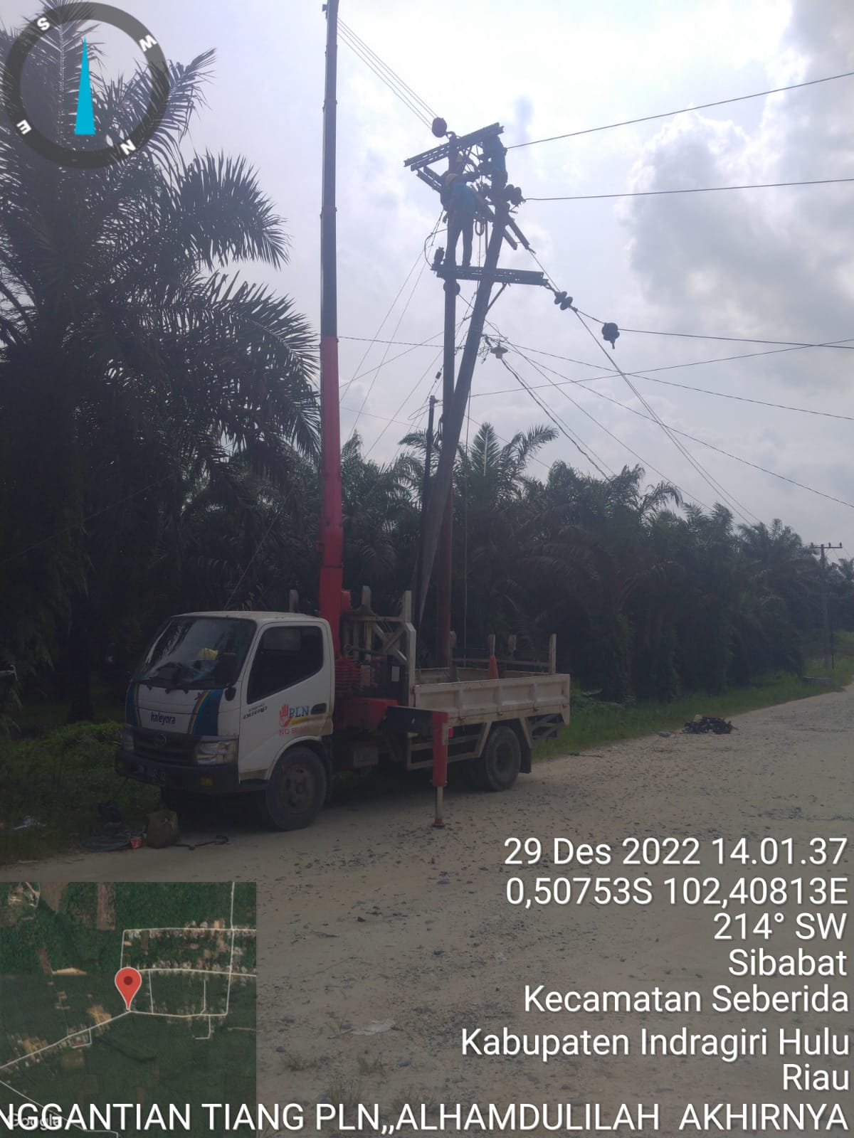 Tiang PLN Berdiri Kokoh, Kades Sibabat: Terimakasih Buat Humas PLN Atas Quick Respon Keluhan di Desa Sibabat