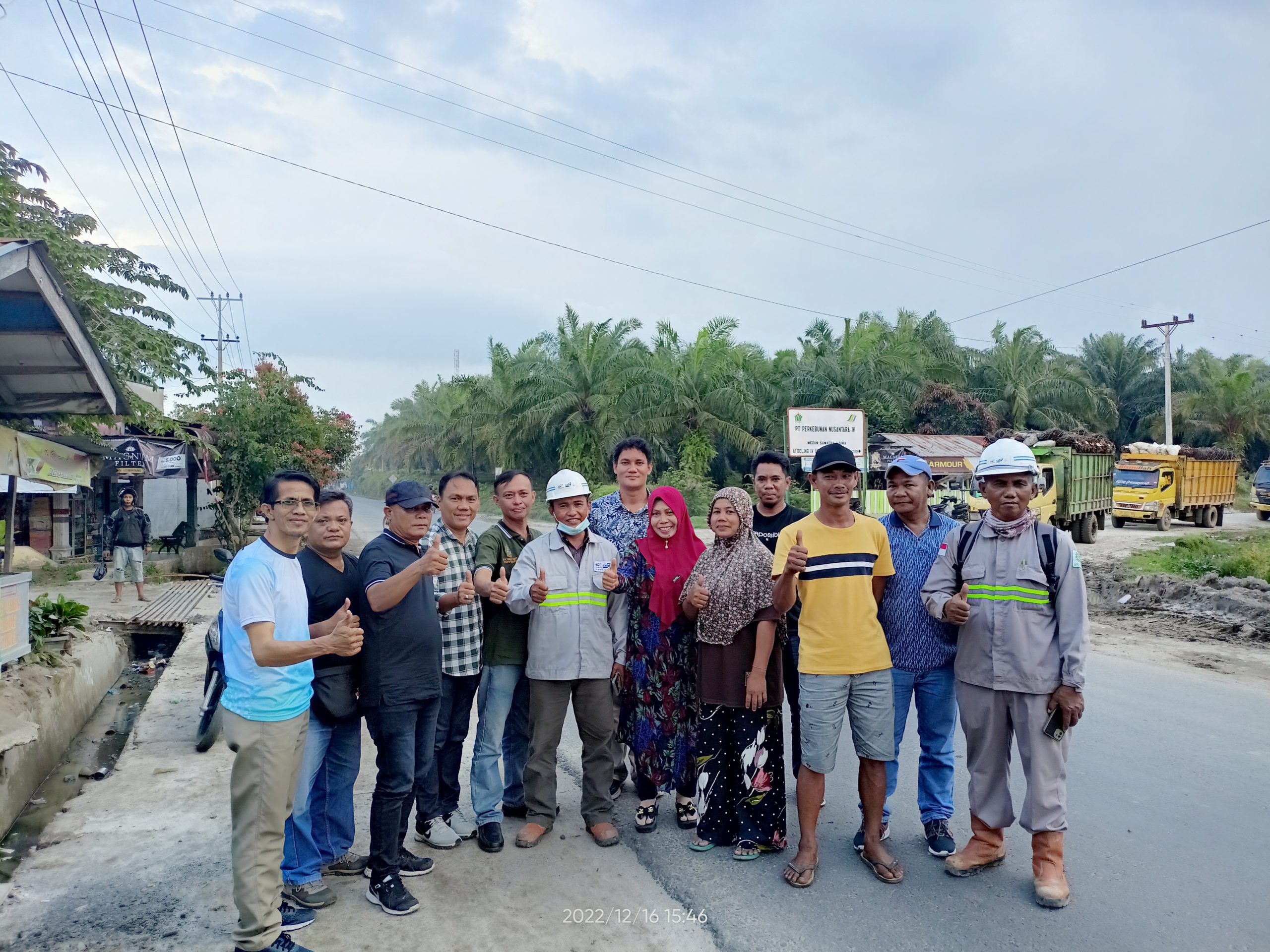 Warga Simalungun Senang Dan Bersyukur Jalan Rusak Parah Telah Diperbaiki