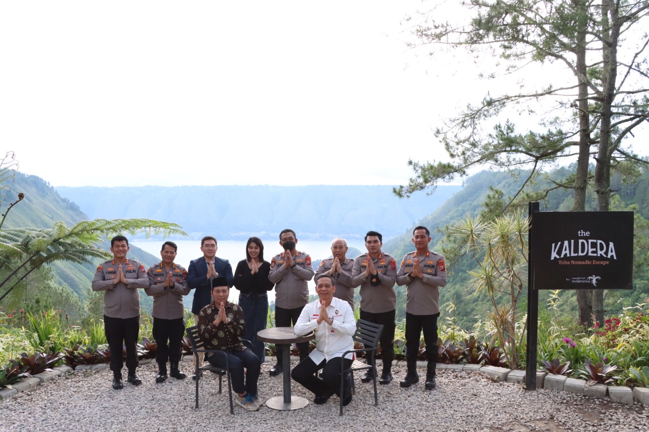 Komisioner Kompolnas RI Apresiasi Kinerja Kapolres Simalungun Dalam Pengamanan DPSP Danau Toba di Parapat