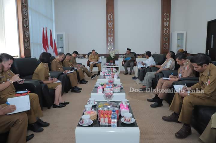 PJ Bupati Tulang Bawang Qudrotul Ikhwan Menerima Audensi Petambak Pembudidayaan