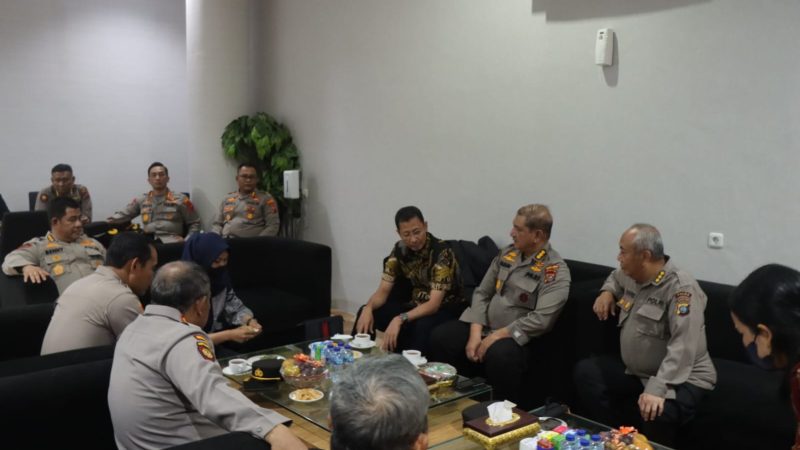 Kapolresta Deli Serdang Hadiri Penyambutan Wakapolda Sumut Di Bandara Kualanamu