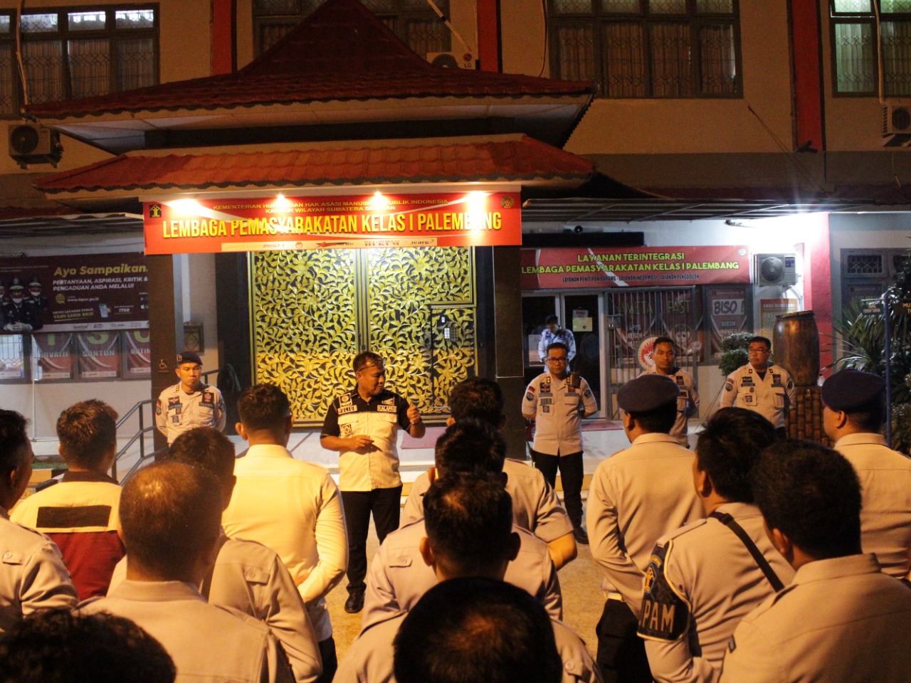 Kanwil Kemenkumham Sumsel Pindahkan 27 Orang Narapidana Ke Nusakambangan