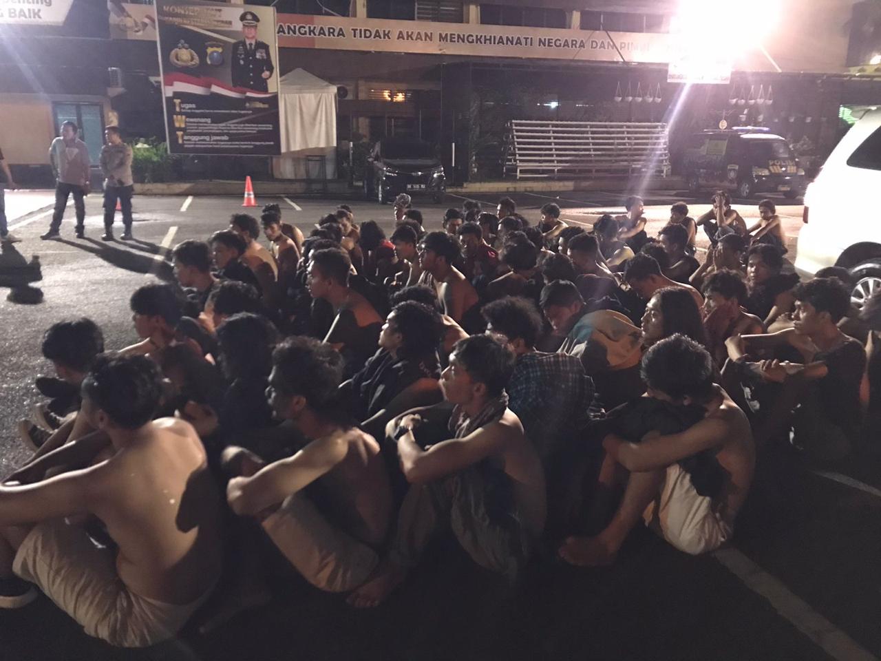 Reaksi Cepat Sat Samapta Polrestabes Medan Bubarkan Aksi Tawuran Mahasiswa Nomensen