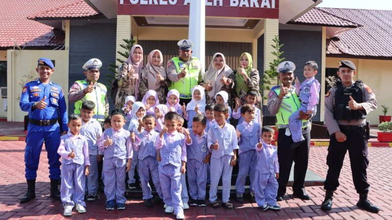 Polisi Sahabat Anak Tanamkan Disiplin sejak Dini