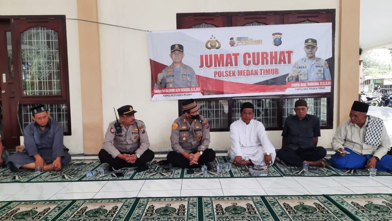 Polsek Medan Timur Gelar Jumat Curhat Di Masjid Baiturahman
