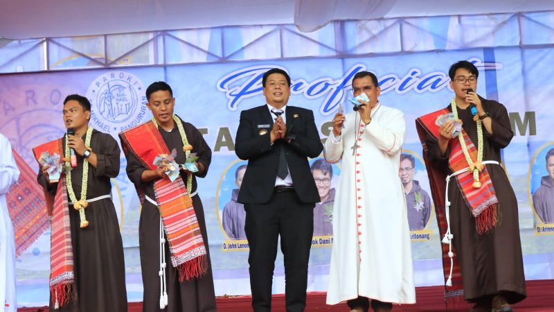 Bupati Samosir, Hadiri Perayaan Ekaristi dan Tahbisan Imam