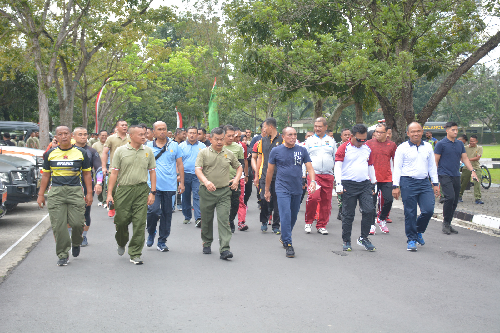 Eratkan Sinergitas, TNI-Polri dan Forkopimda Gelar Olah Raga Bersama di Makodam I/BB