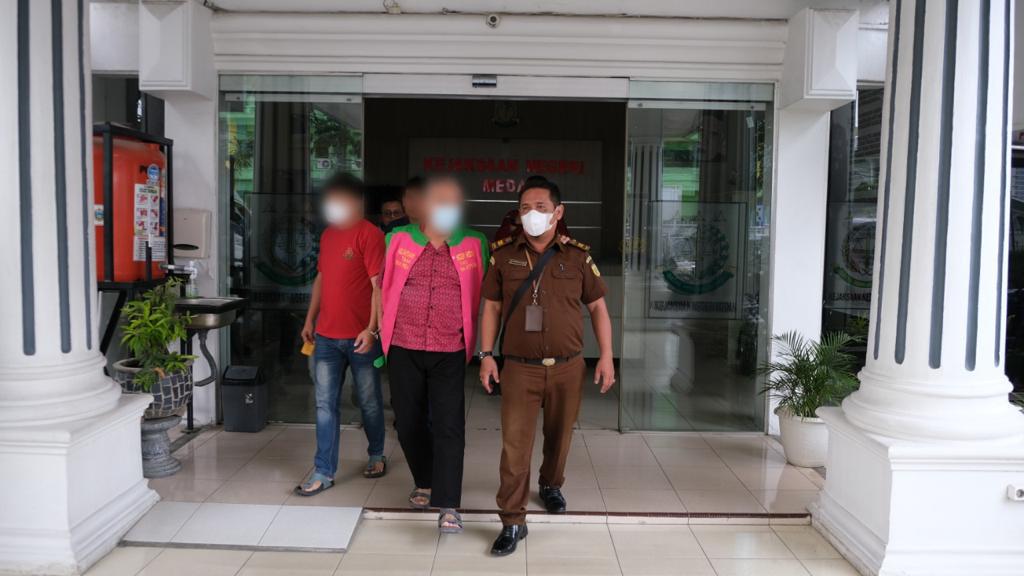 DJP Serahkan Dua Tersangka dan Barang Bukti Penggelapan Pajak