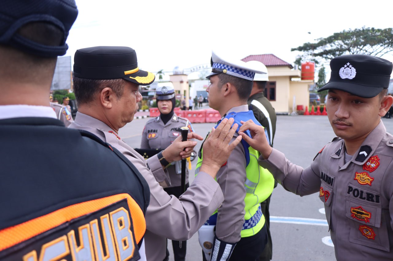Kapolres Langsa Pimpin Langsung Apel Gelar Pasukan Operasi Keselamatan Seulawah Tahun 2023