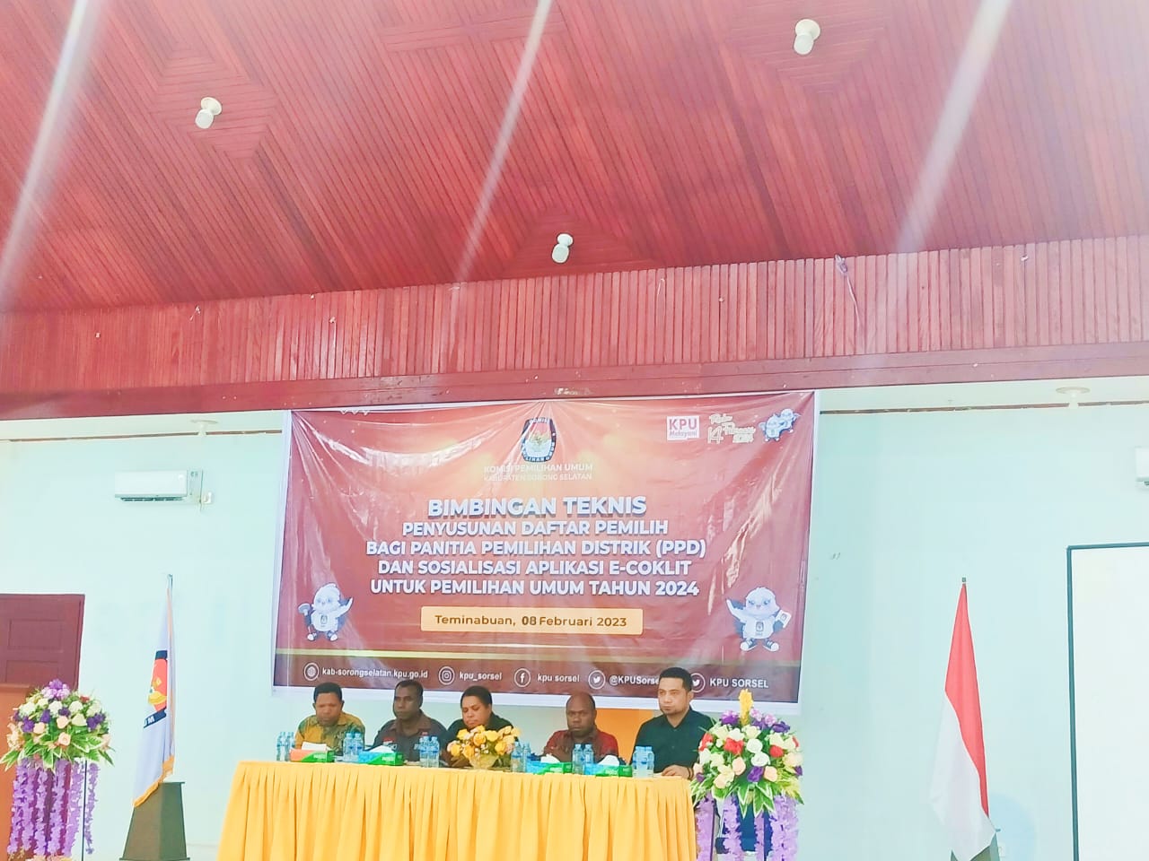 KPUD Sorsel Gelar Bimtek Bagi PPD Terkait E-Coklit Data Pemilih Dalam Rangka Pemilu 2024
