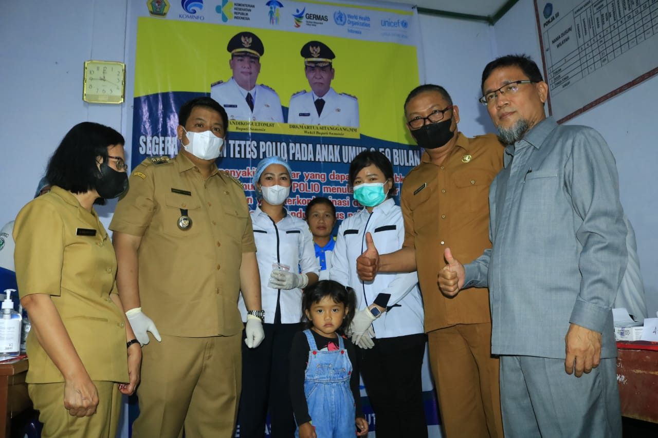 Masyarakat Sambut, Bupati Samosir Berkantor di Desa Sabungan Nihuta