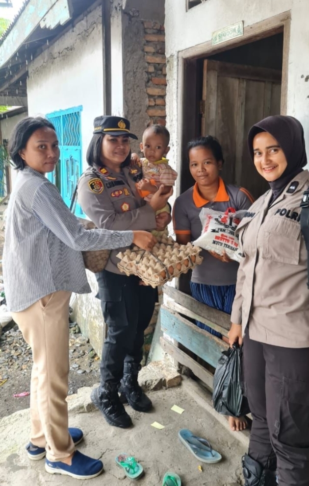 Kapolsek Medan Tuntungan Peduli Kepada Keluarga Stunting Di Wilkumnya