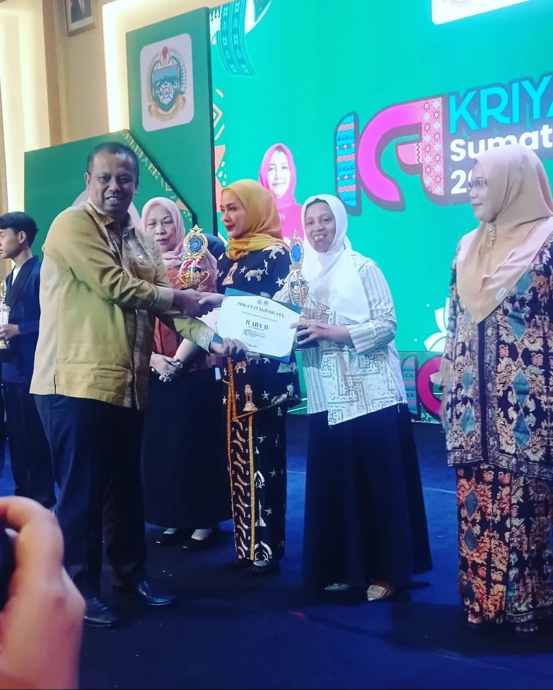 Ajang Kriya Fest 2023,Dekranasda Tapsel Menoreh Prestasi