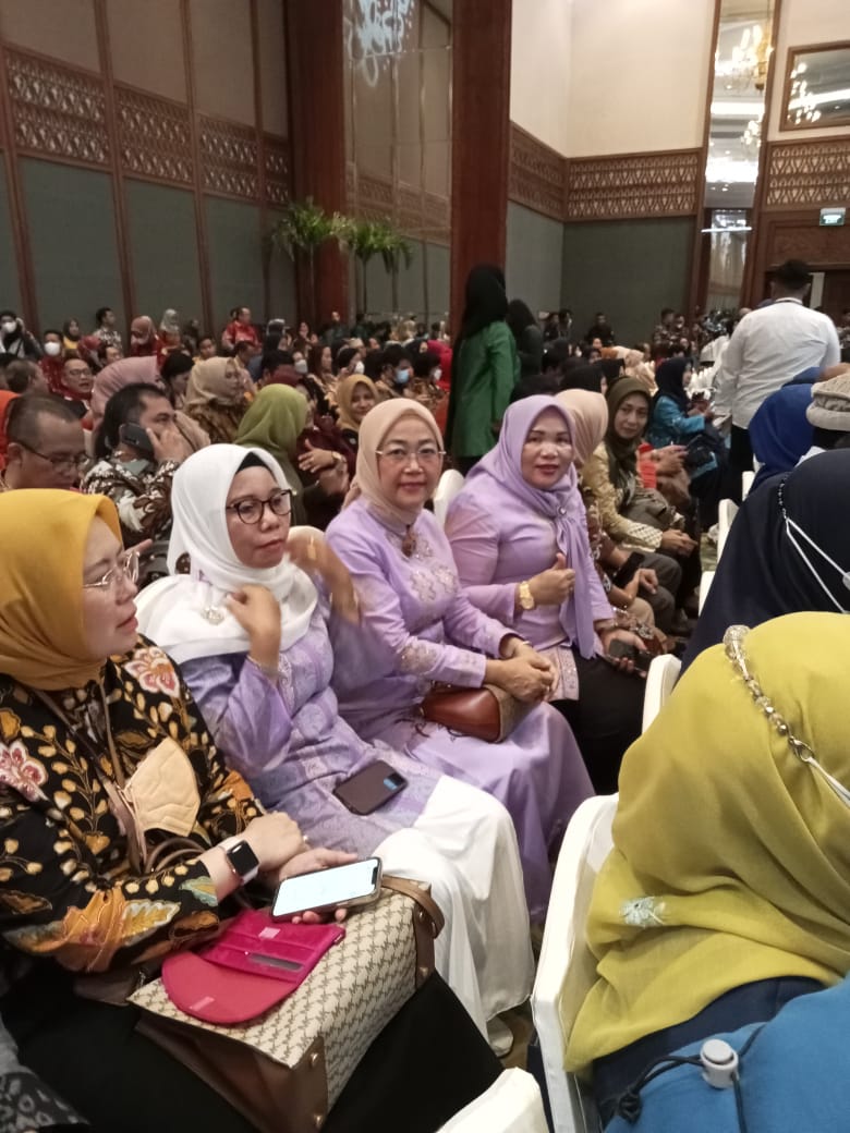 Ketua Dekranasda Ny.Derliana Irsan Efendi Hadiri Pembukaan INACRAFT Ke – 23