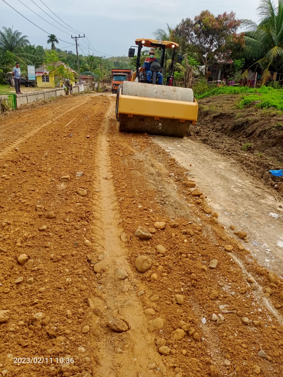 MEDCO E&P – BPMA Bantu Perbaiki Jalan Sepanjang 13 Kilometer di Indra  Makmur