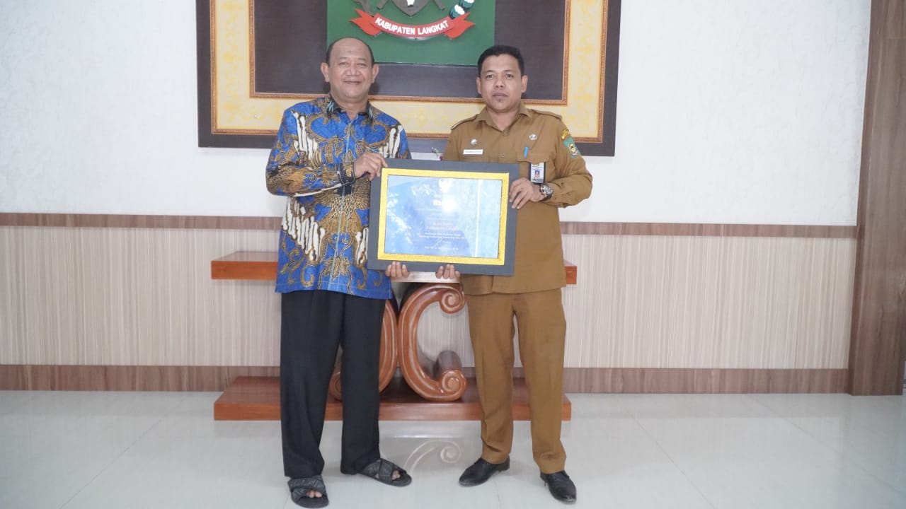 Langkat Kembali Terima Penghargaan Adipura Dari Kementerian Lingkungan Hidup