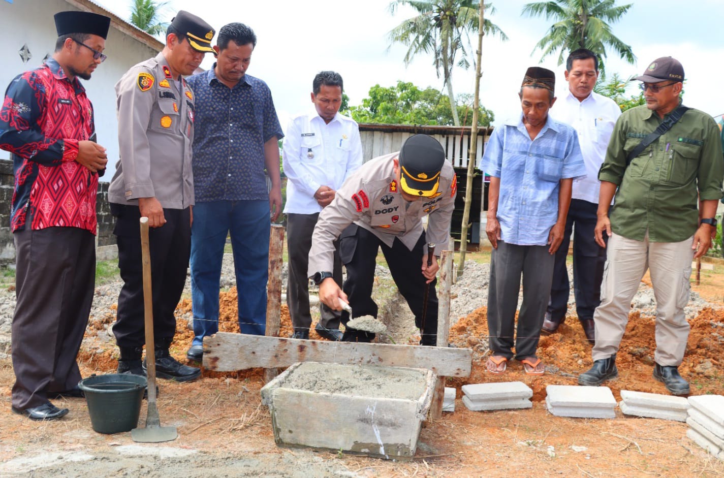 Program Bersih ke-14 di Kecamatan Sei Lala, Camat : Terima Kasih Sinergitas dengan Kapolres Inhu 