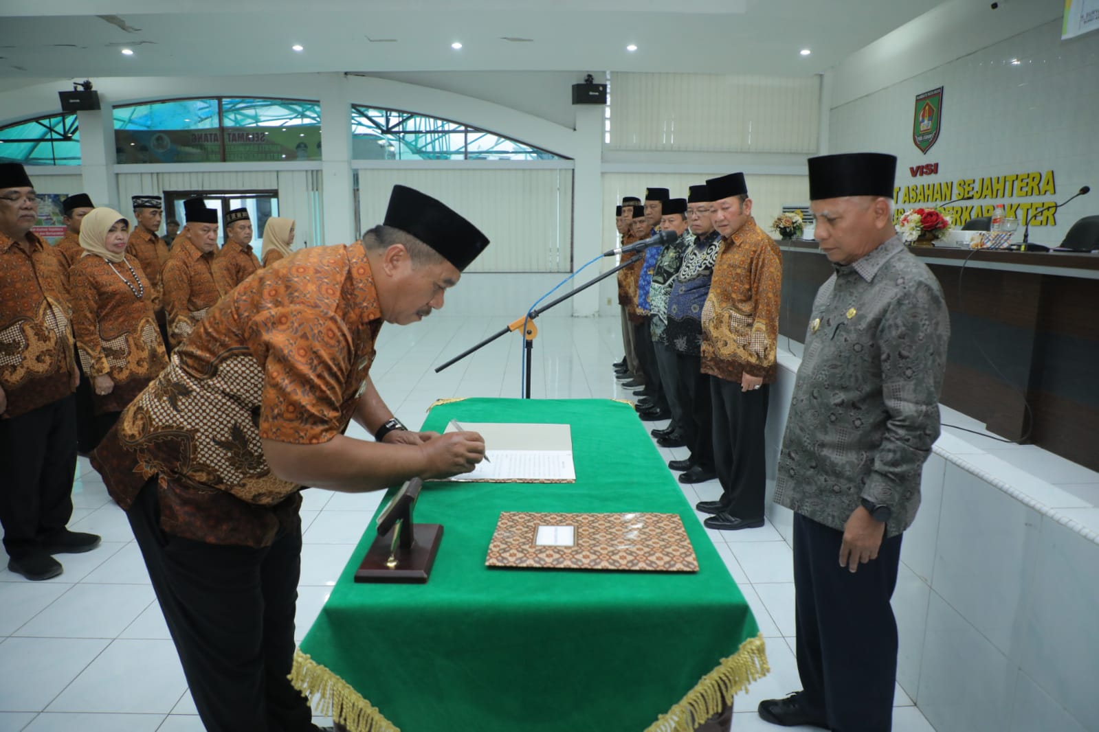 Bupati Asahan Lantik Pengurus PWRI Masa Bhakti 2023 – 2027
