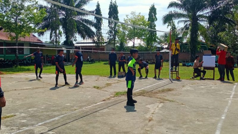 Pererat Persahabatan, MTSN 1 Aceh Timur Gelar Pertandingan Voli Antar sekolah