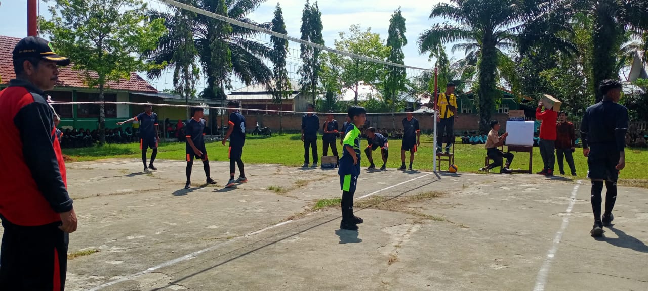 Pererat Persahabatan, MTSN 1 Aceh Timur Gelar Pertandingan Voli Antar sekolah