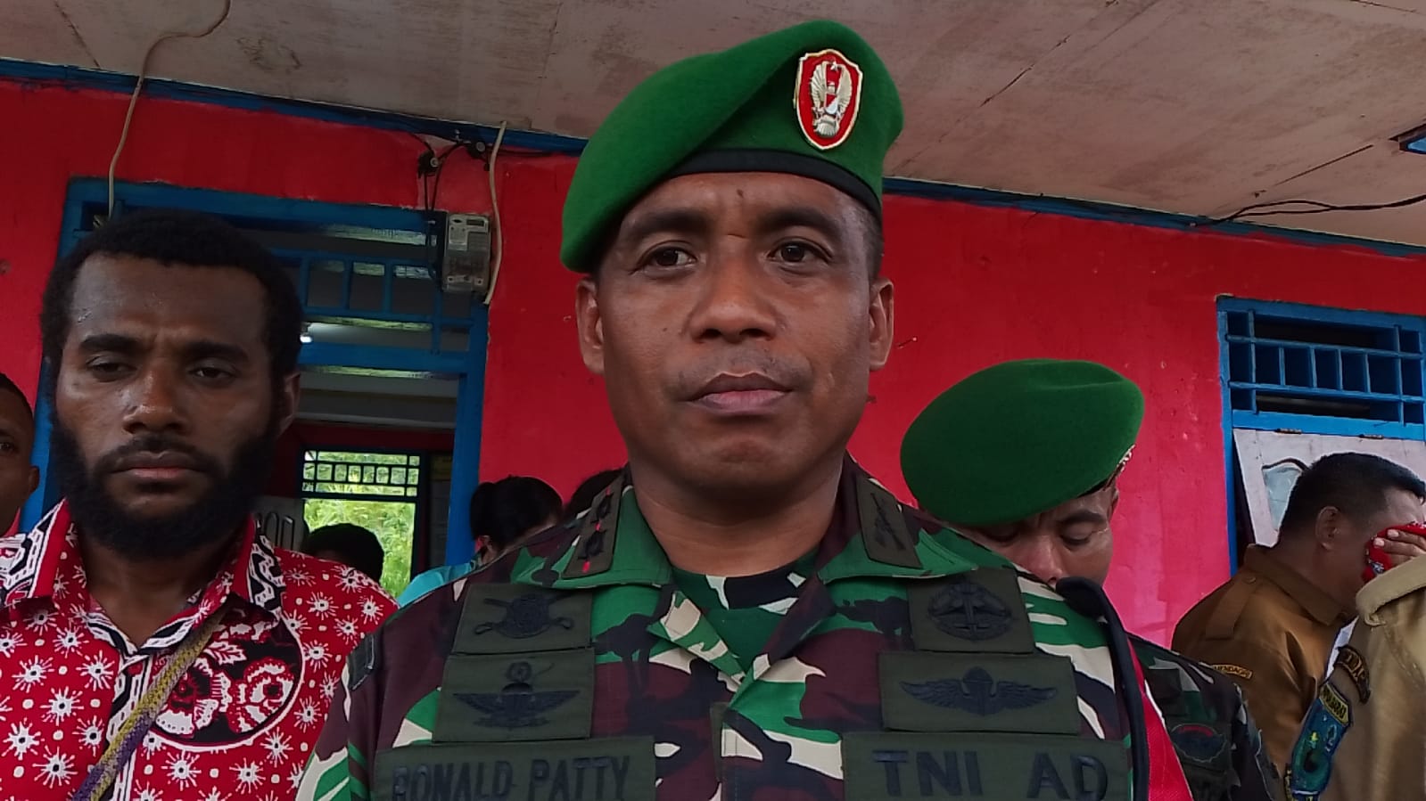 Kodim 1807 Sorong Selatan Berikan 200 Pcs Sembako Kepada Penderita Stunting di Sorong Selatan