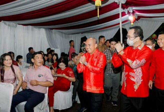 Abang Hertza Mengapresiasi Pelaksanaan Semarak Perayaan Imlek ke-2574 Tahun 2023 Di Rumah Dinas Walikota