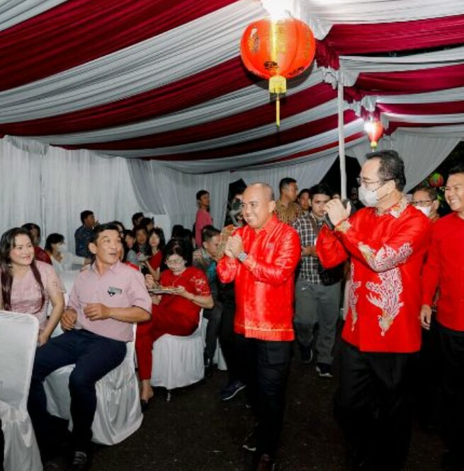 Abang Hertza Mengapresiasi Pelaksanaan Semarak Perayaan Imlek ke-2574 Tahun 2023 Di Rumah Dinas Walikota