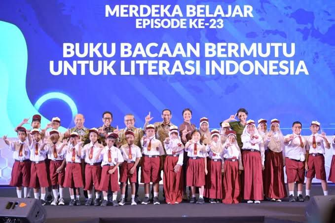 Tantangan Darurat Literasi dan Upaya Pemberdayaan Sarana Baca Sekolah