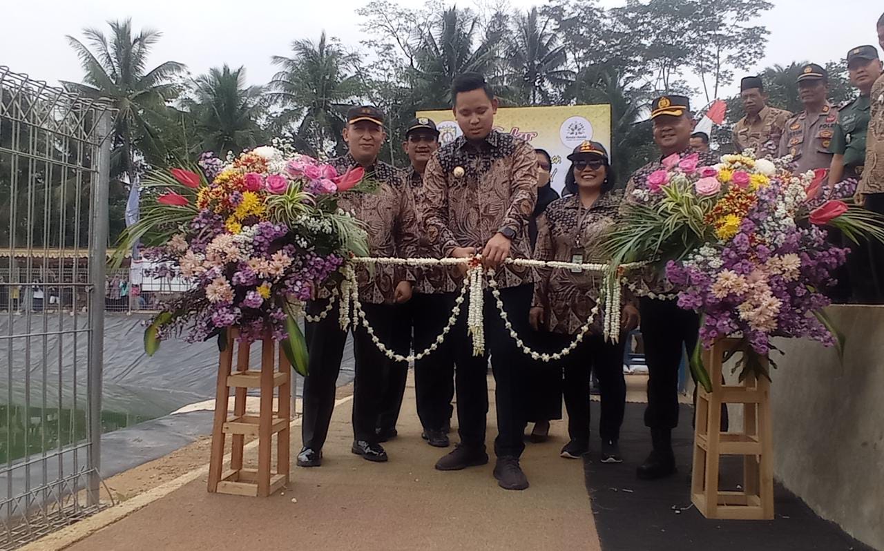 Bupati Dico Resmikan Embung Pancuran Desa Bangunsari Dan Gelar Hasil Pembangunan Tahun 2022