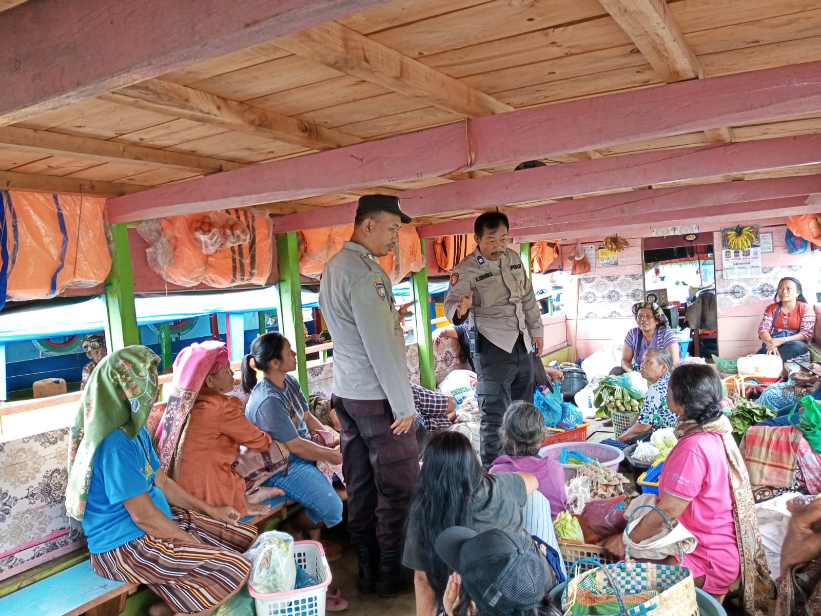 Polres Samosir Beserta Jajaran Polsek dan Bhabinkamtobmas Sosialisasi STOP Pembakaran Hutan Lahan