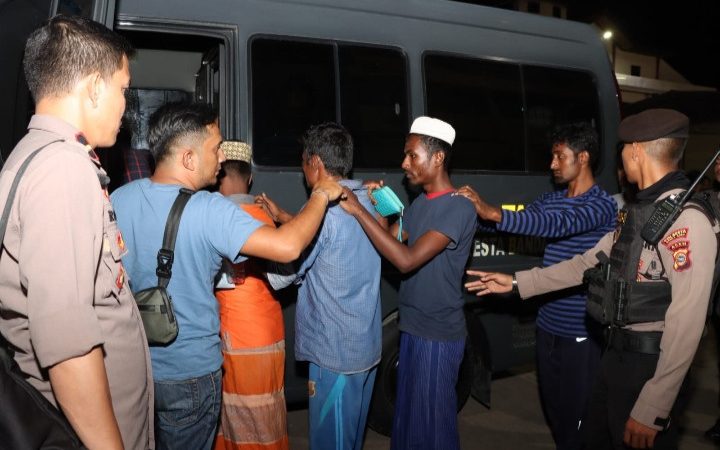 Polresta Banda Aceh Amankan 12 Imigran Rohingya dan Terduga Agen di Aceh